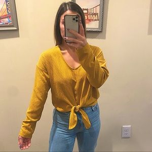 ASTR The Label V-Neck Tie Front Blouse Size S